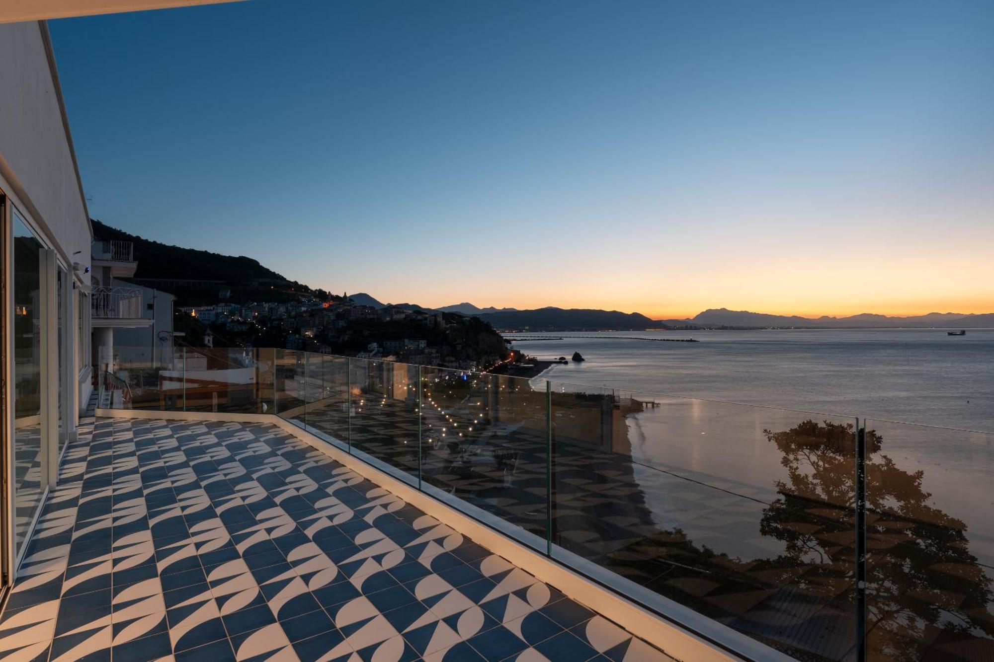 Laguna Blu - Resort Villa Overlooking The Sea On The Amalfi Coast Vietri Exterior foto